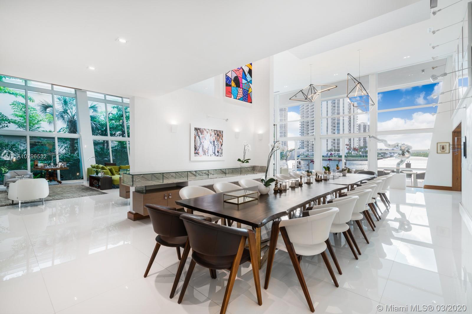 GOLDEN BEACH SEC E - Residential