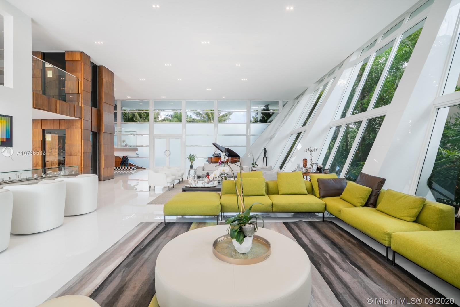 GOLDEN BEACH SEC E - Residential