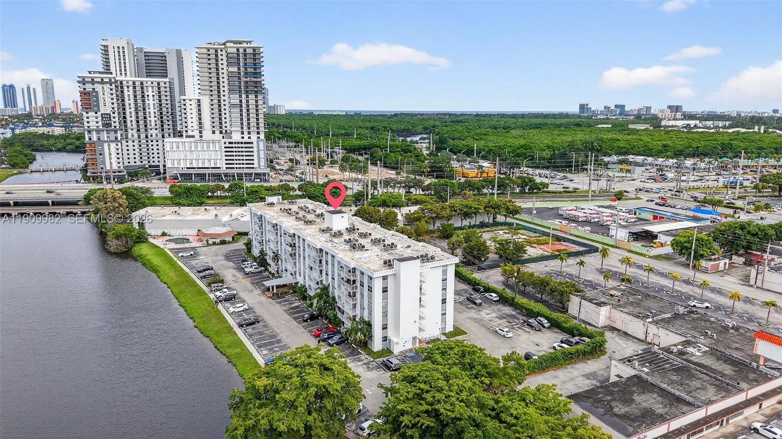 TALL TREES CONDO - Residential