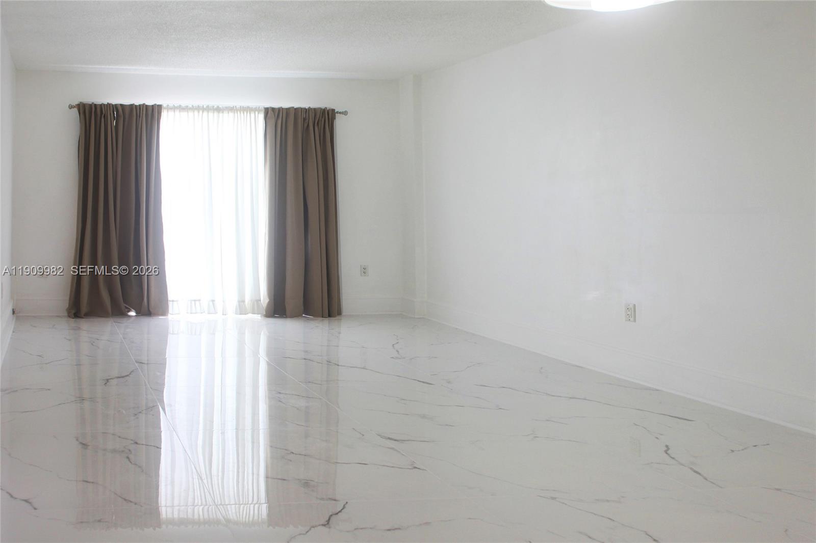 TALL TREES CONDO - Residential