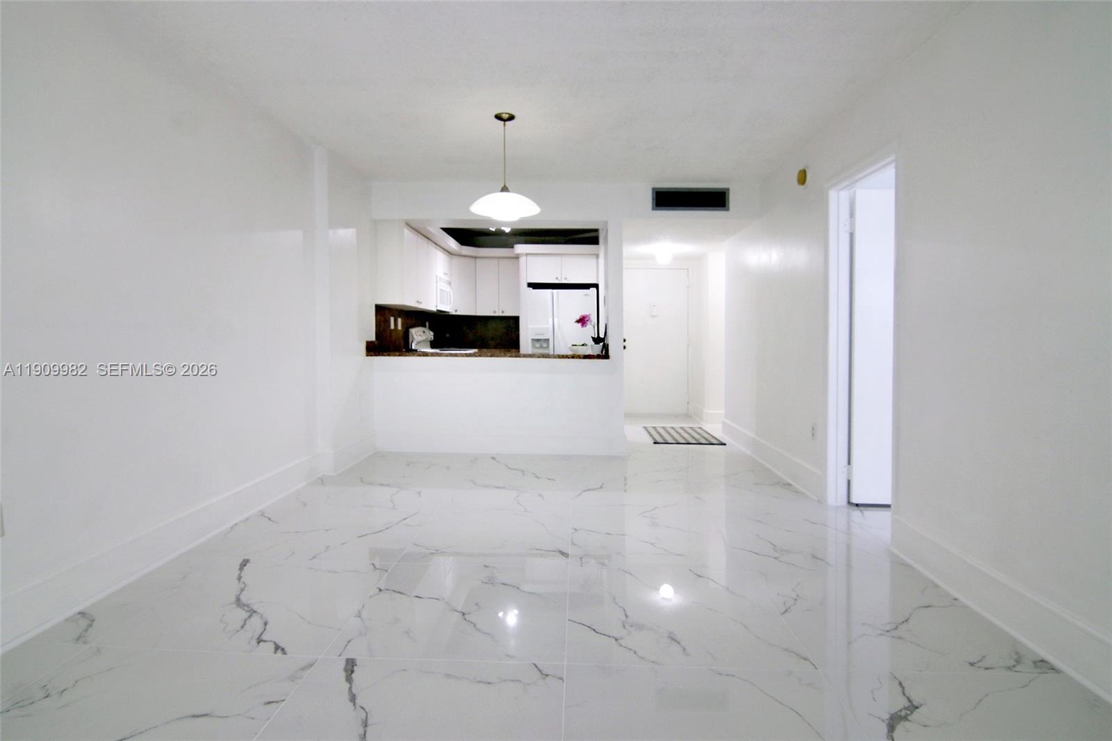 TALL TREES CONDO - Residential