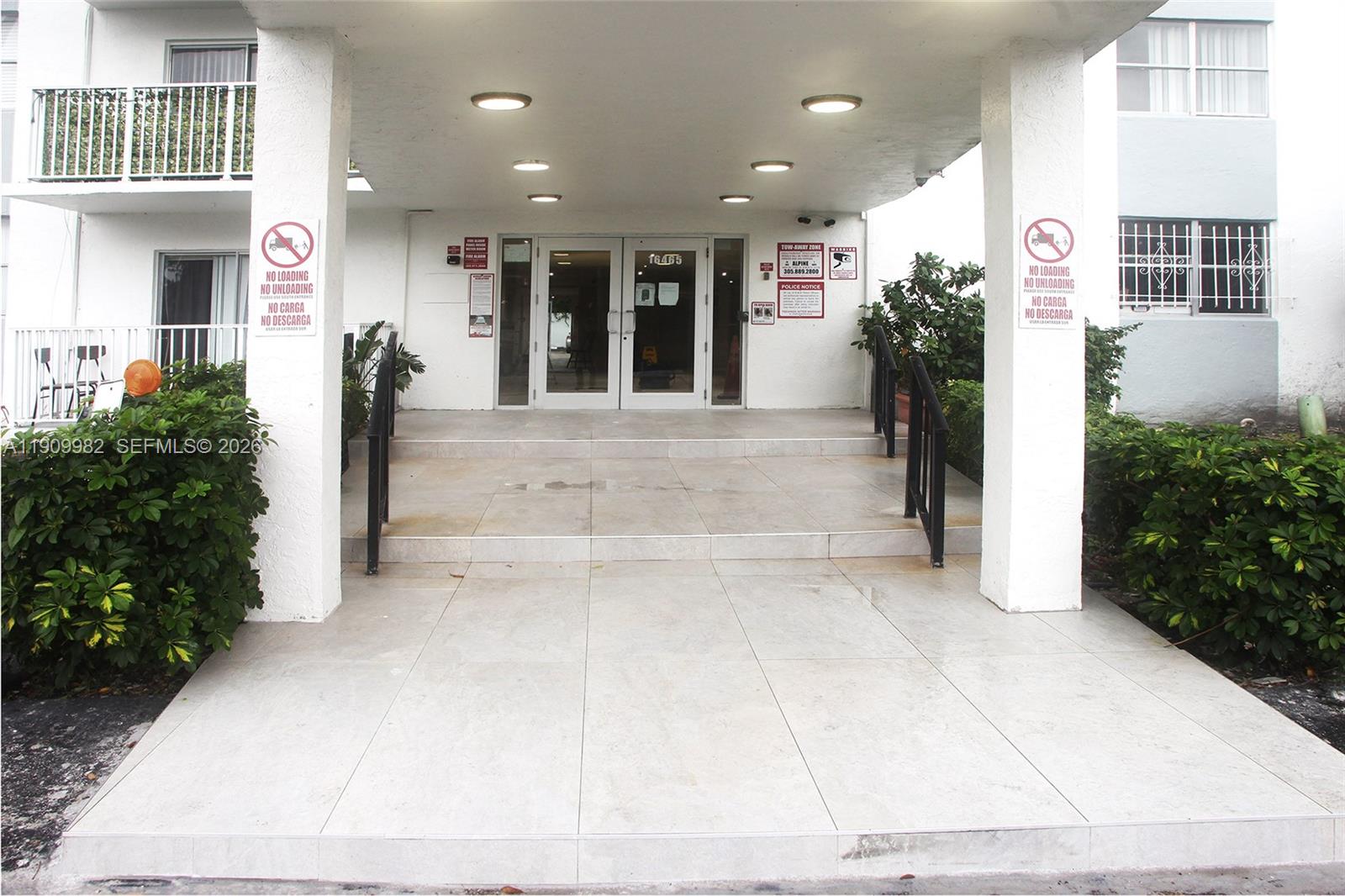 TALL TREES CONDO - Residential