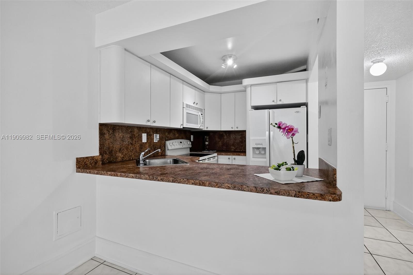 TALL TREES CONDO - Residential