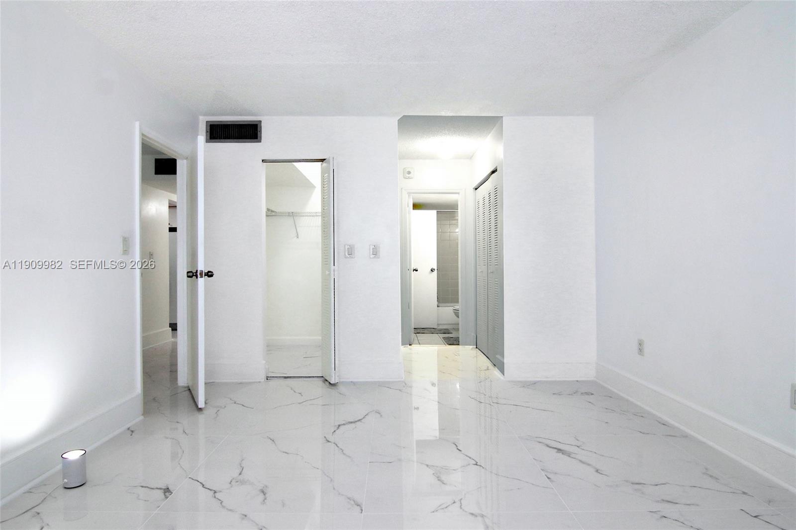TALL TREES CONDO - Residential