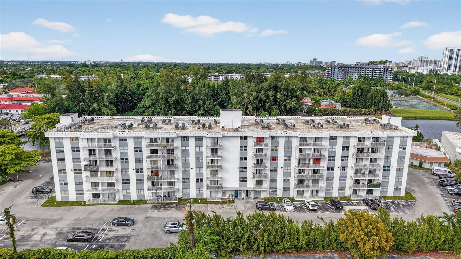 TALL TREES CONDO - Residential