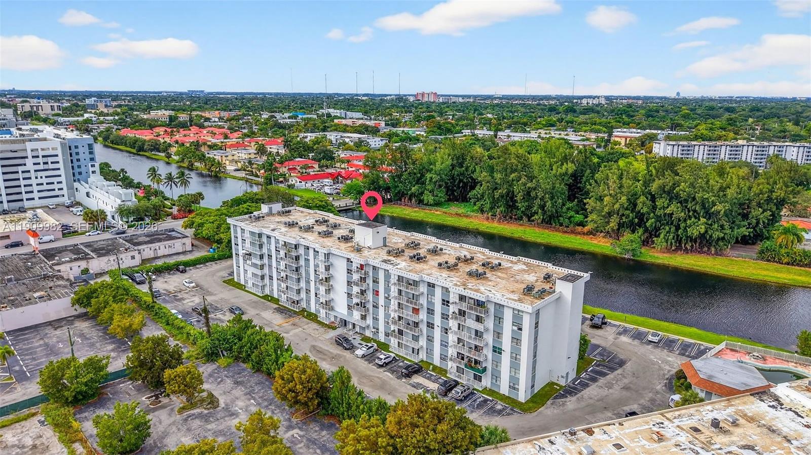 TALL TREES CONDO - Residential