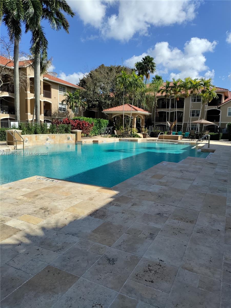 215 SW 117th Ter 14205