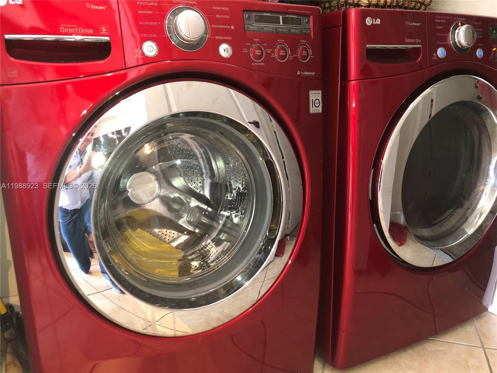 ISLANDS AT DORAL TOWNHOME - Residential Lease