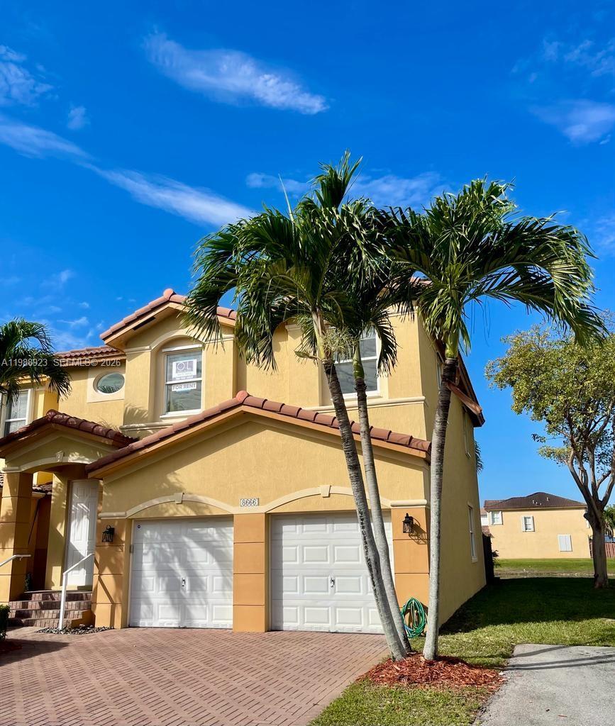 ISLANDS AT DORAL TOWNHOME - Residential Lease