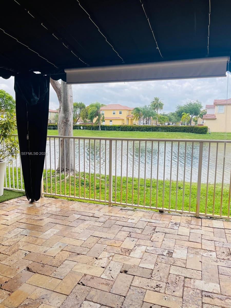 ISLANDS AT DORAL TOWNHOME - Residential Lease