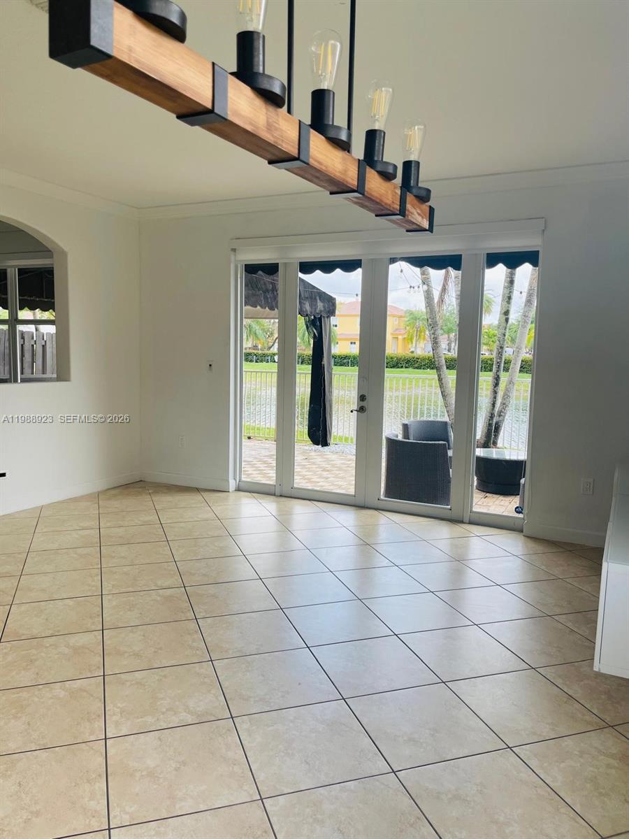 ISLANDS AT DORAL TOWNHOME - Residential Lease