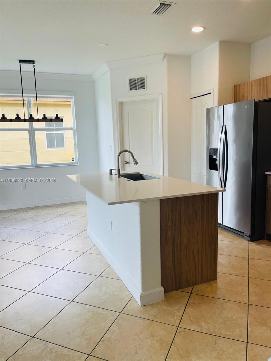 ISLANDS AT DORAL TOWNHOME - Residential Lease