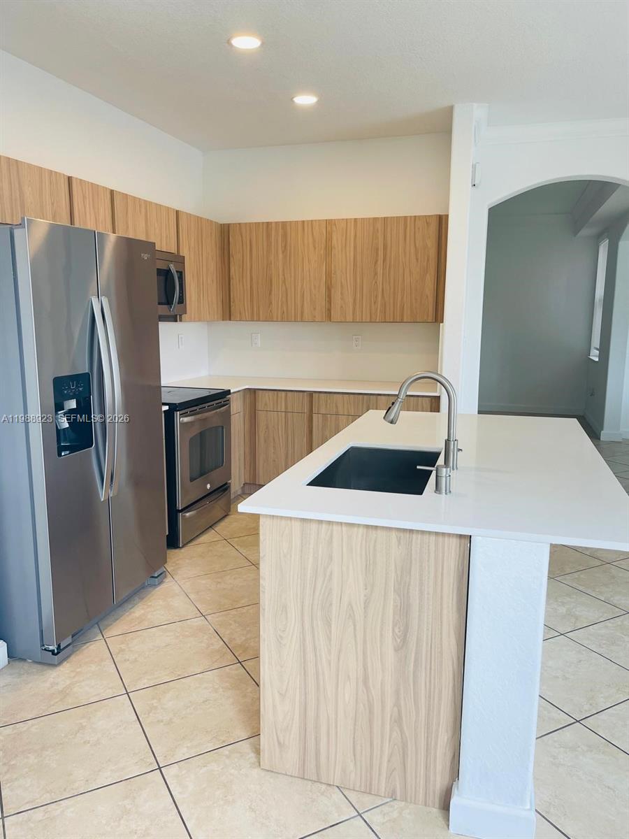 ISLANDS AT DORAL TOWNHOME - Residential Lease