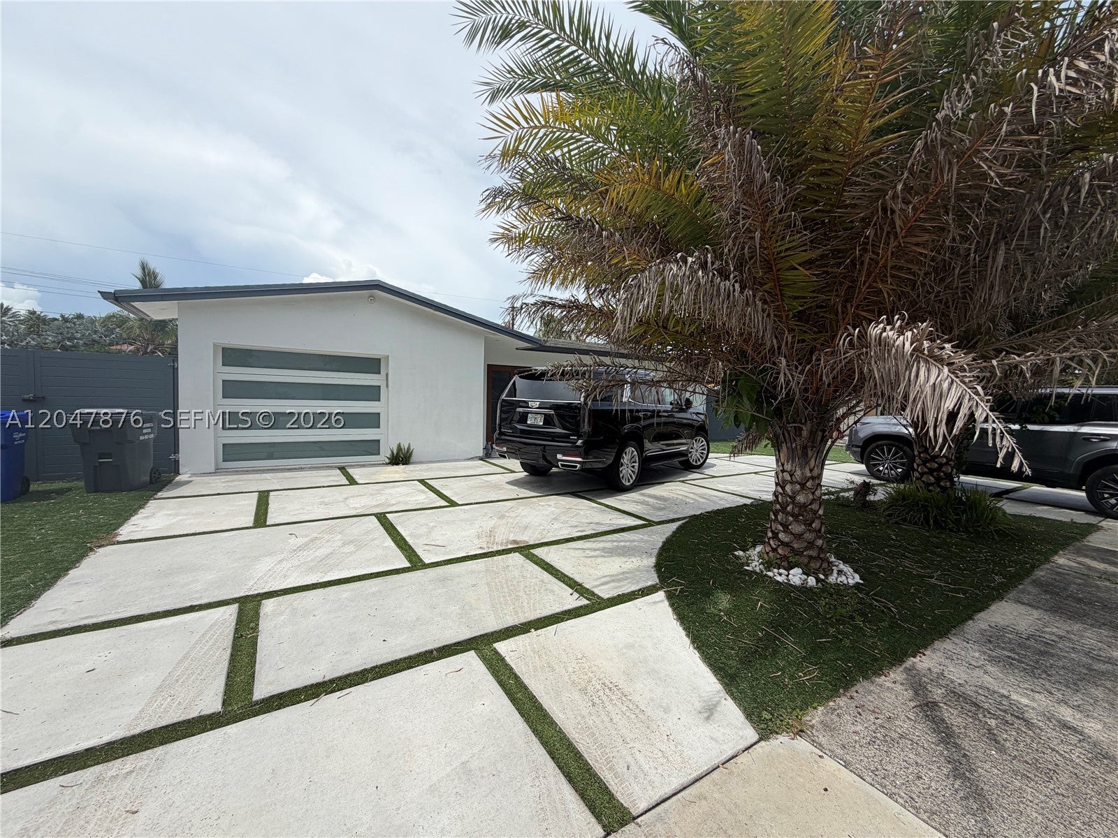 7525 Roosevelt St