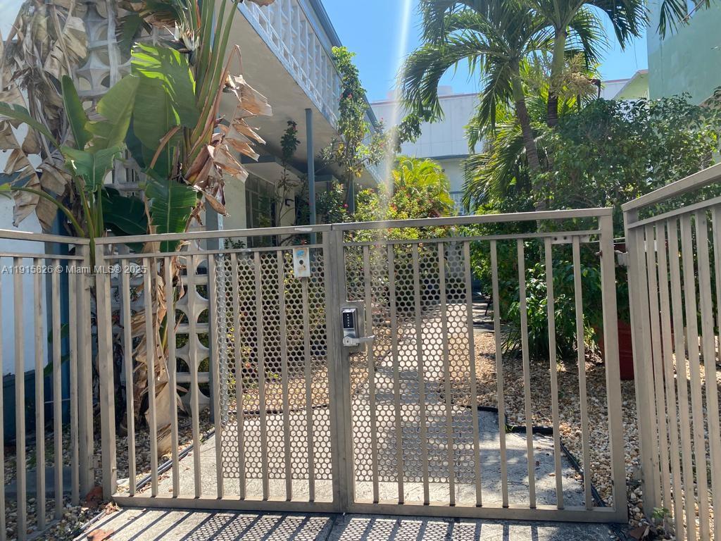 AMD PL OF 2ND OCEAN FRONT - Residential Lease