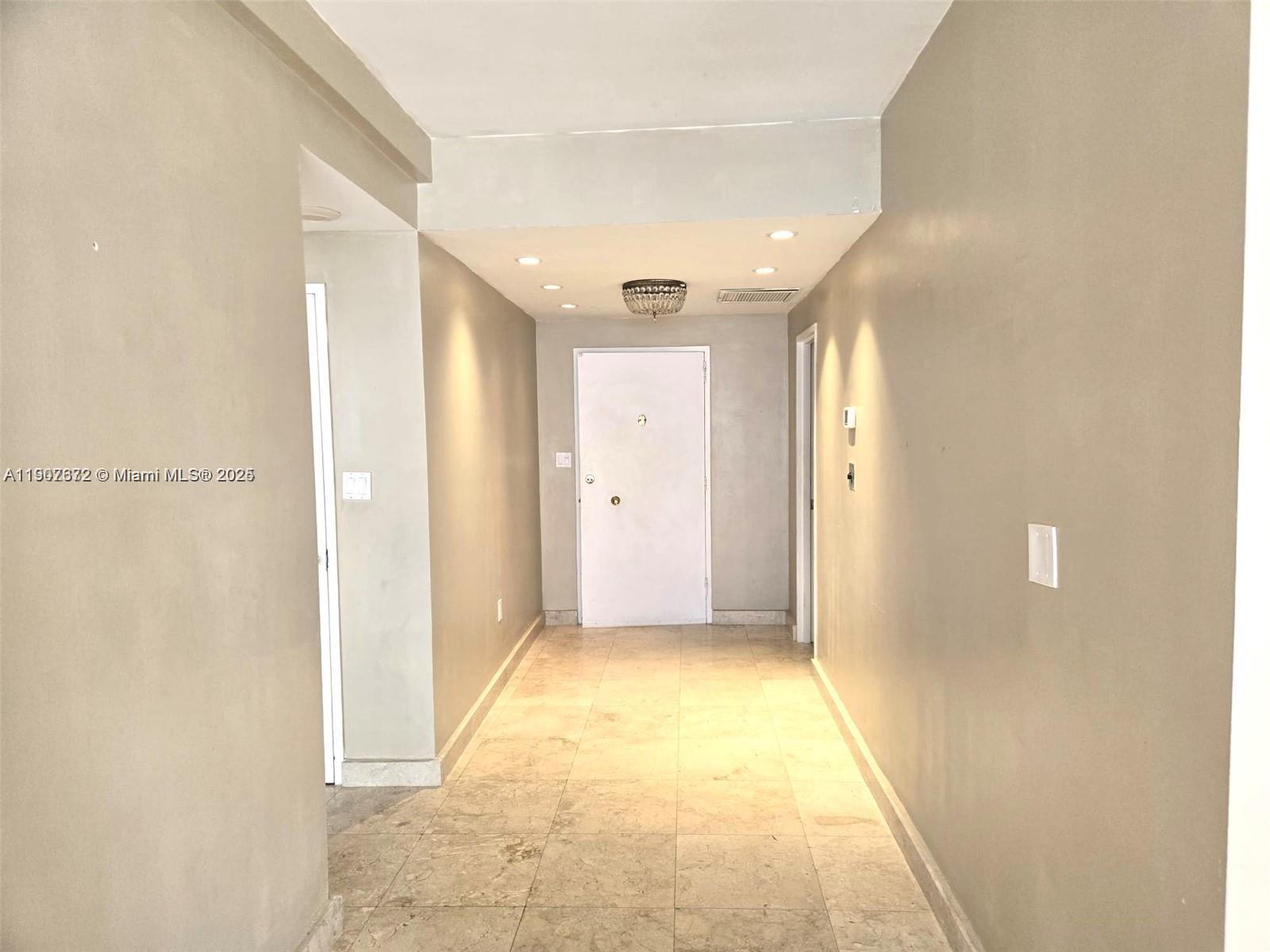 IMPERIAL HOUSE CONDO - Residential Lease