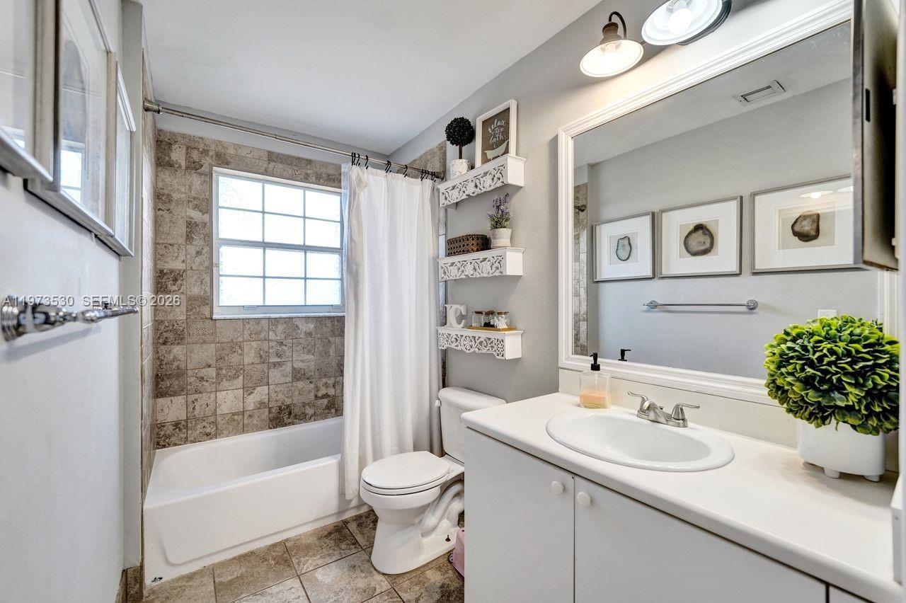 SILVER SHORES (PARCELS A - Residential