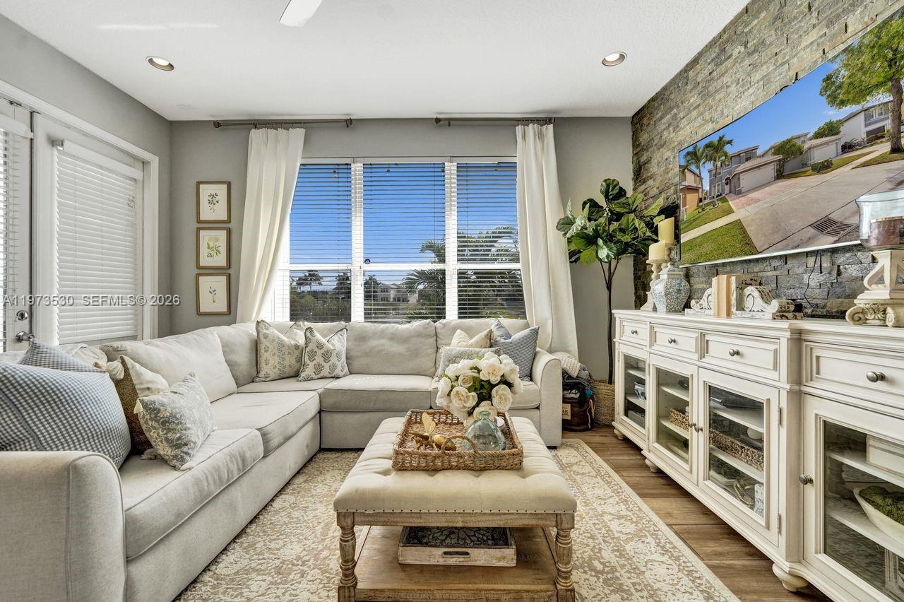 SILVER SHORES (PARCELS A - Residential