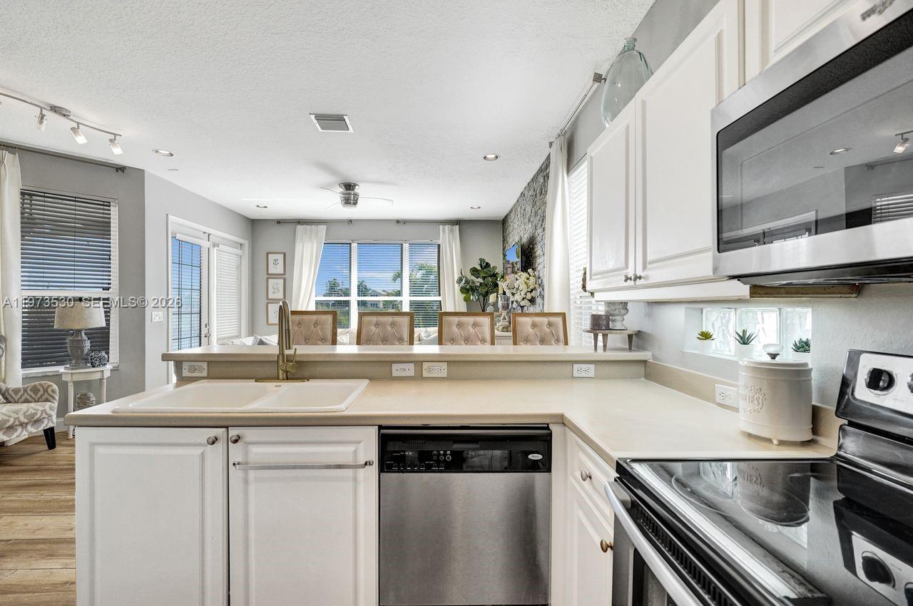 SILVER SHORES (PARCELS A - Residential