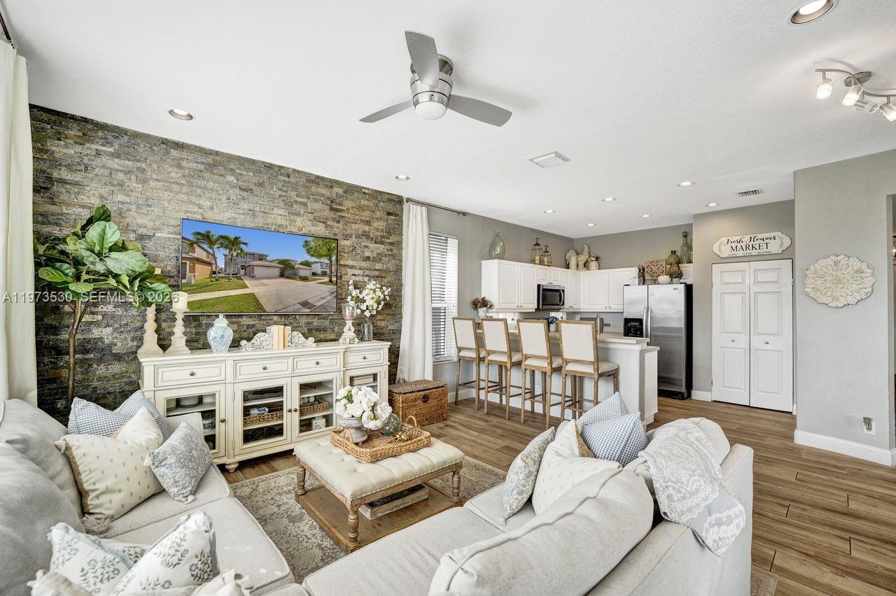 SILVER SHORES (PARCELS A - Residential