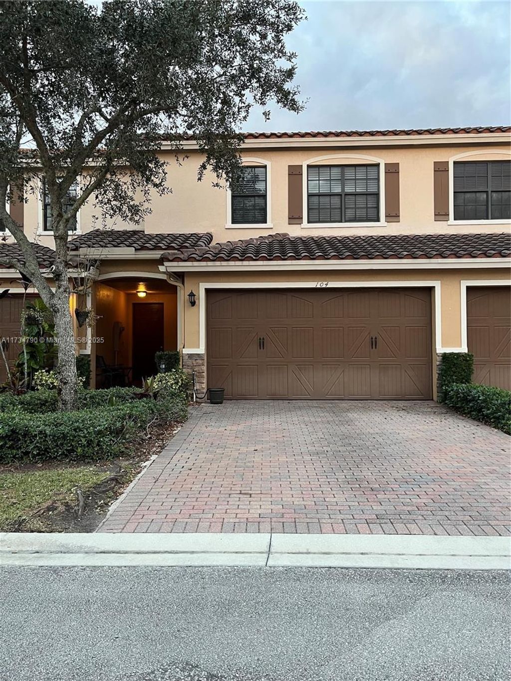 Photo of 104 E Riverwalk Cir #104, Plantation, FL 33325 (MLS # A11734790)