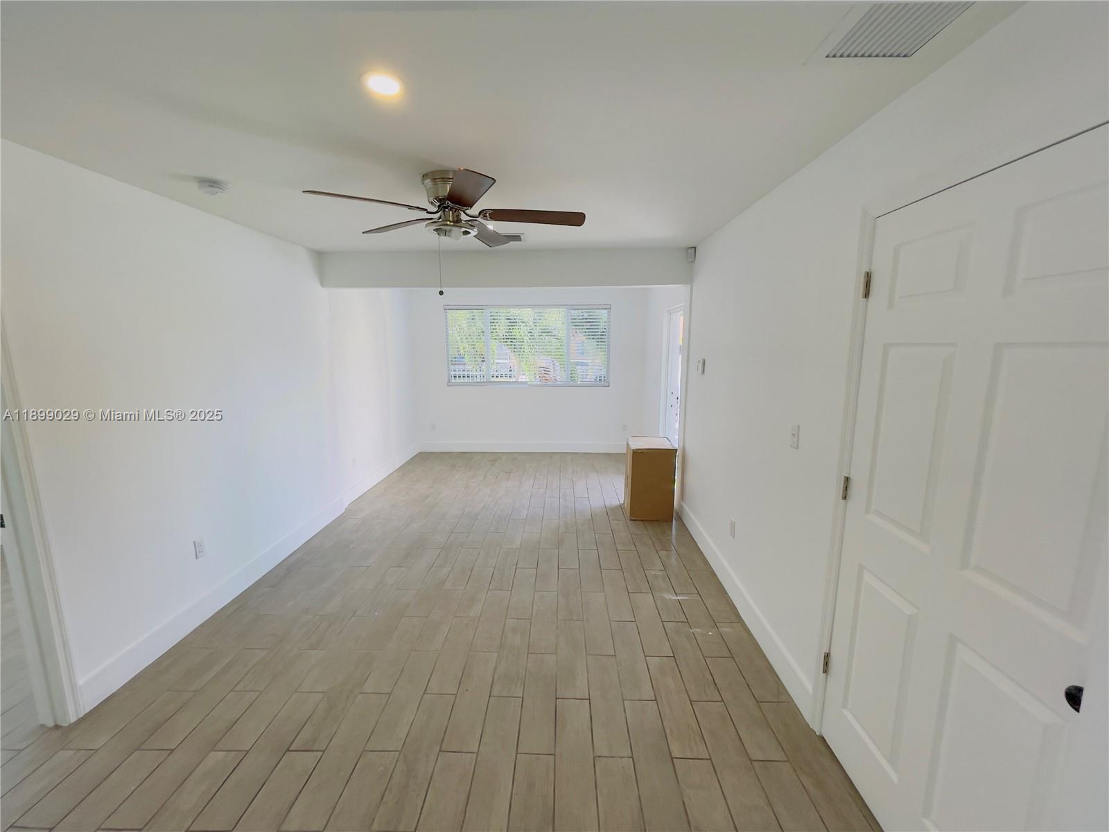FLORAL PK 1ST AMD - Residential Lease