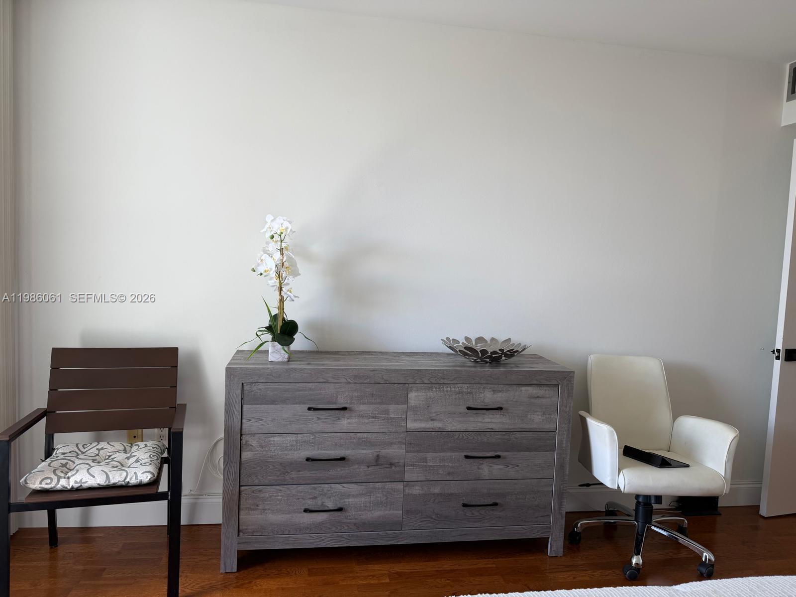 WATERVIEW CONDO - Residential Lease