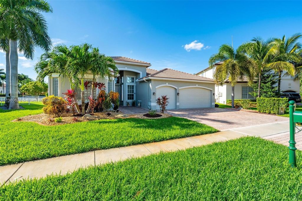 Photo of 4110 SW 194th Ter, Miramar, FL 33029 (MLS # A11360676)