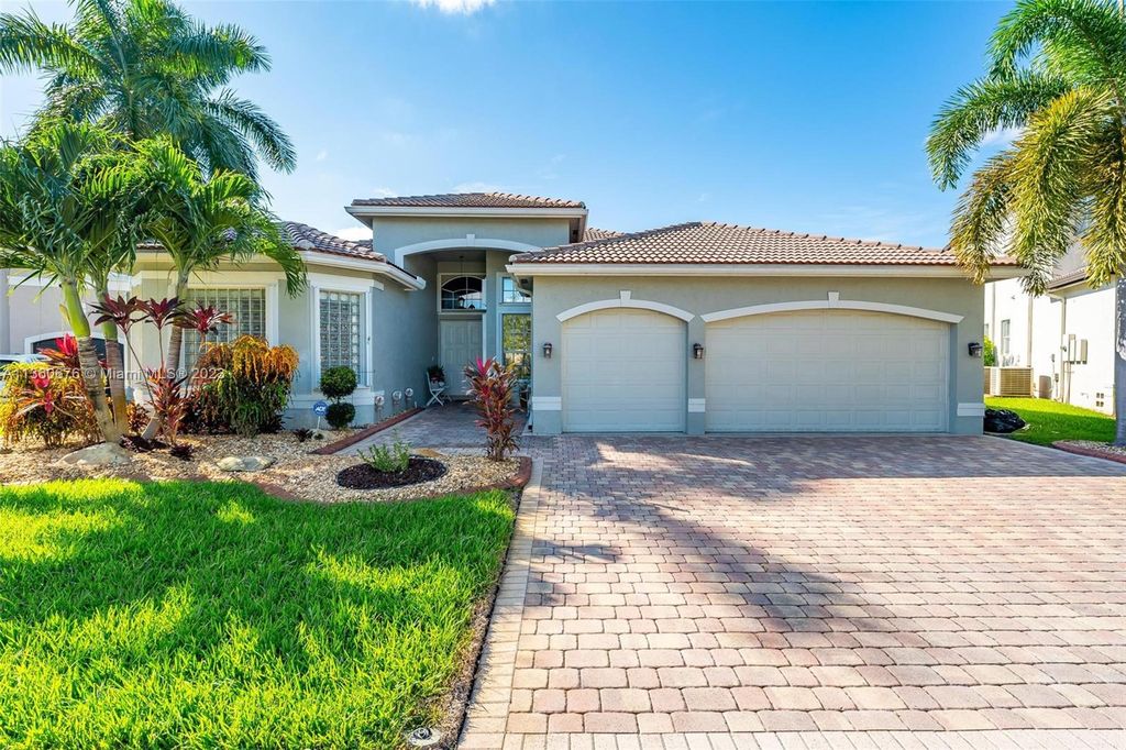 Photo of 4110 SW 194th Ter, Miramar, FL 33029 (MLS # A11360676)