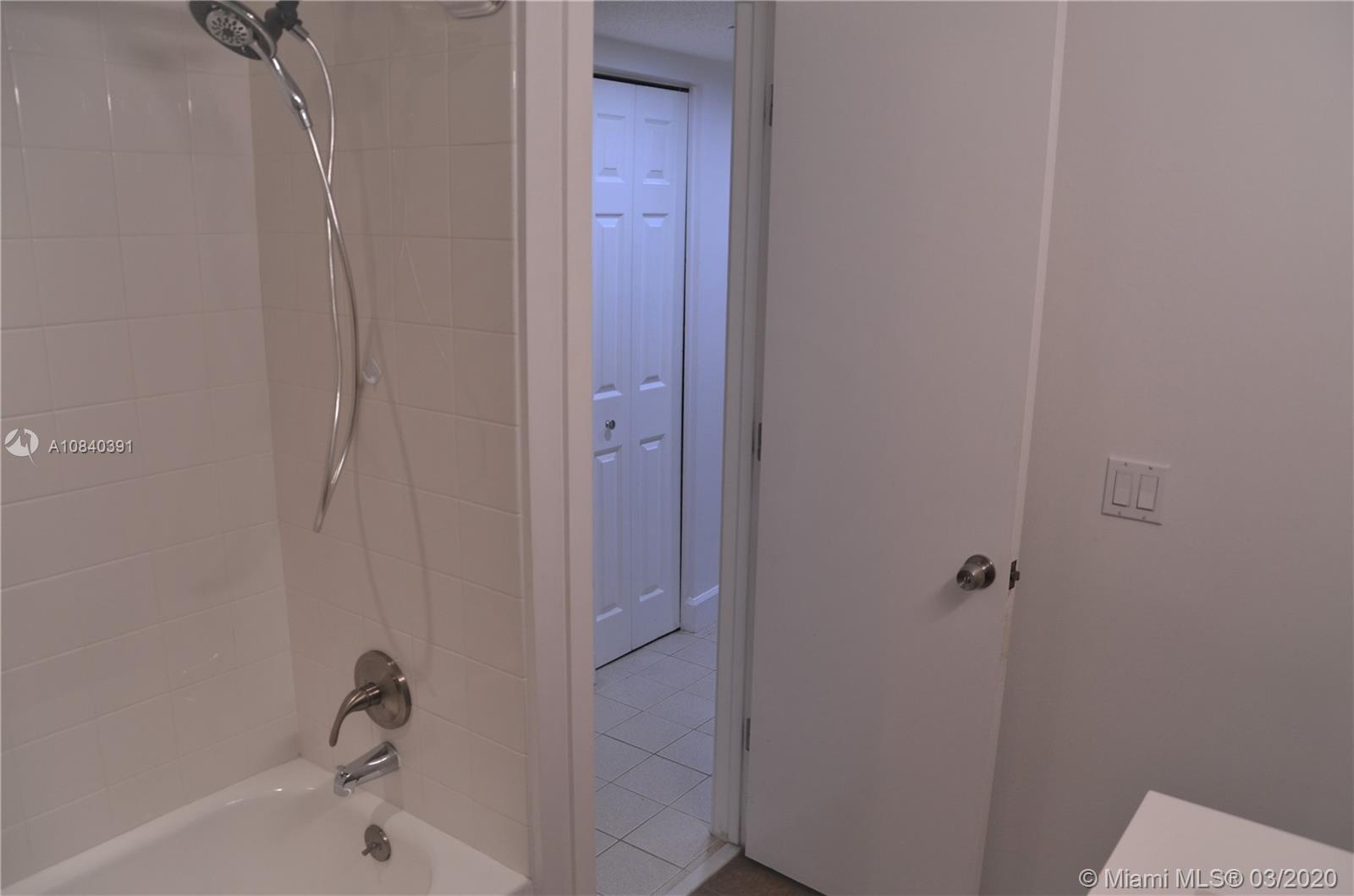 JACARANDA VILLAS 1 CONDO - Residential Lease