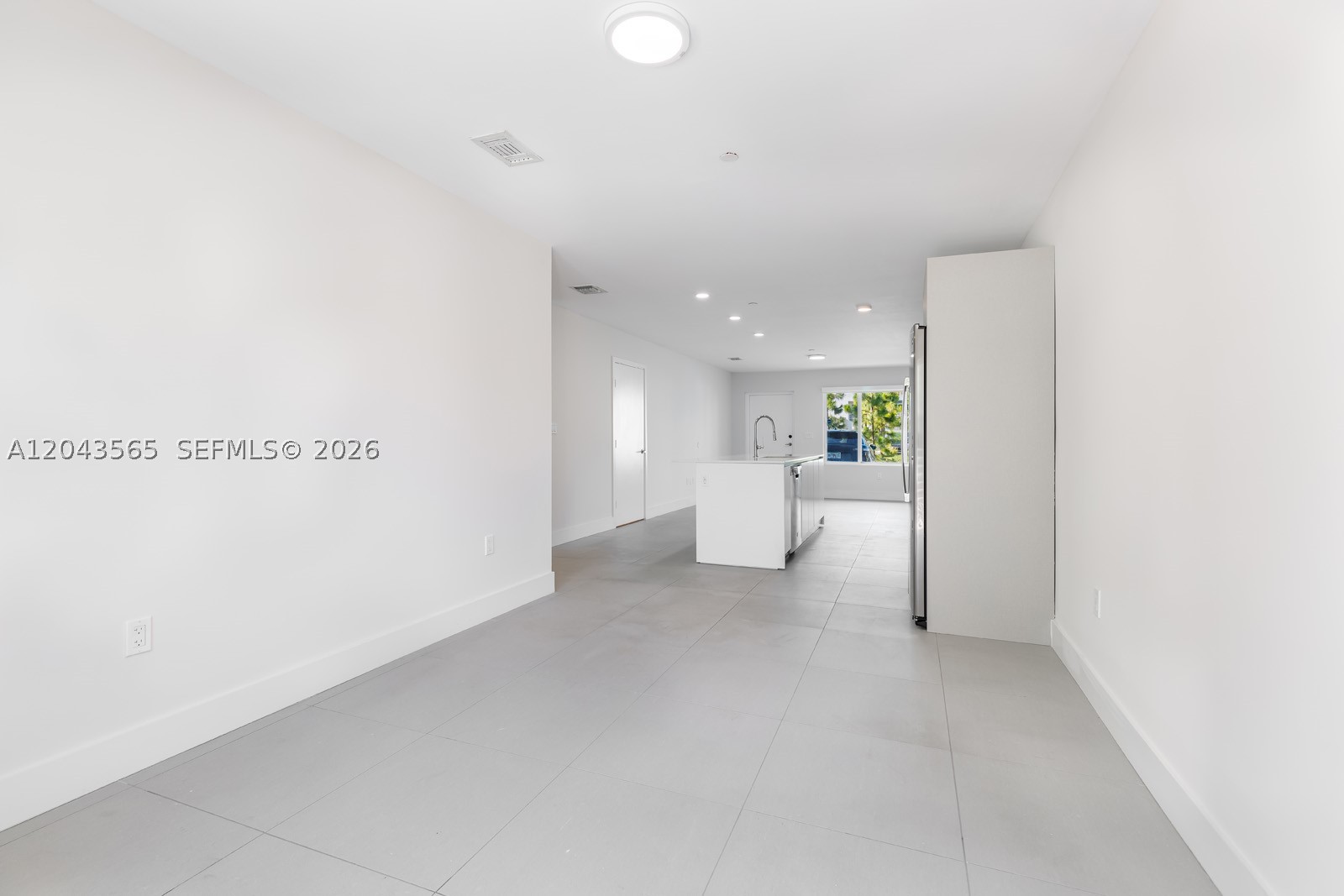 2505 NE 193rd St 4108