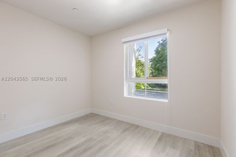 Tiny photo for 2505 NE 193rd St #4108, Miami, FL 33180 (MLS # A12043565)