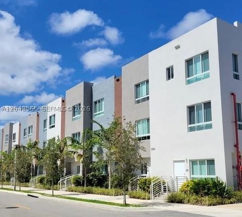 Tiny photo for 2505 NE 193rd St #4108, Miami, FL 33180 (MLS # A12043565)