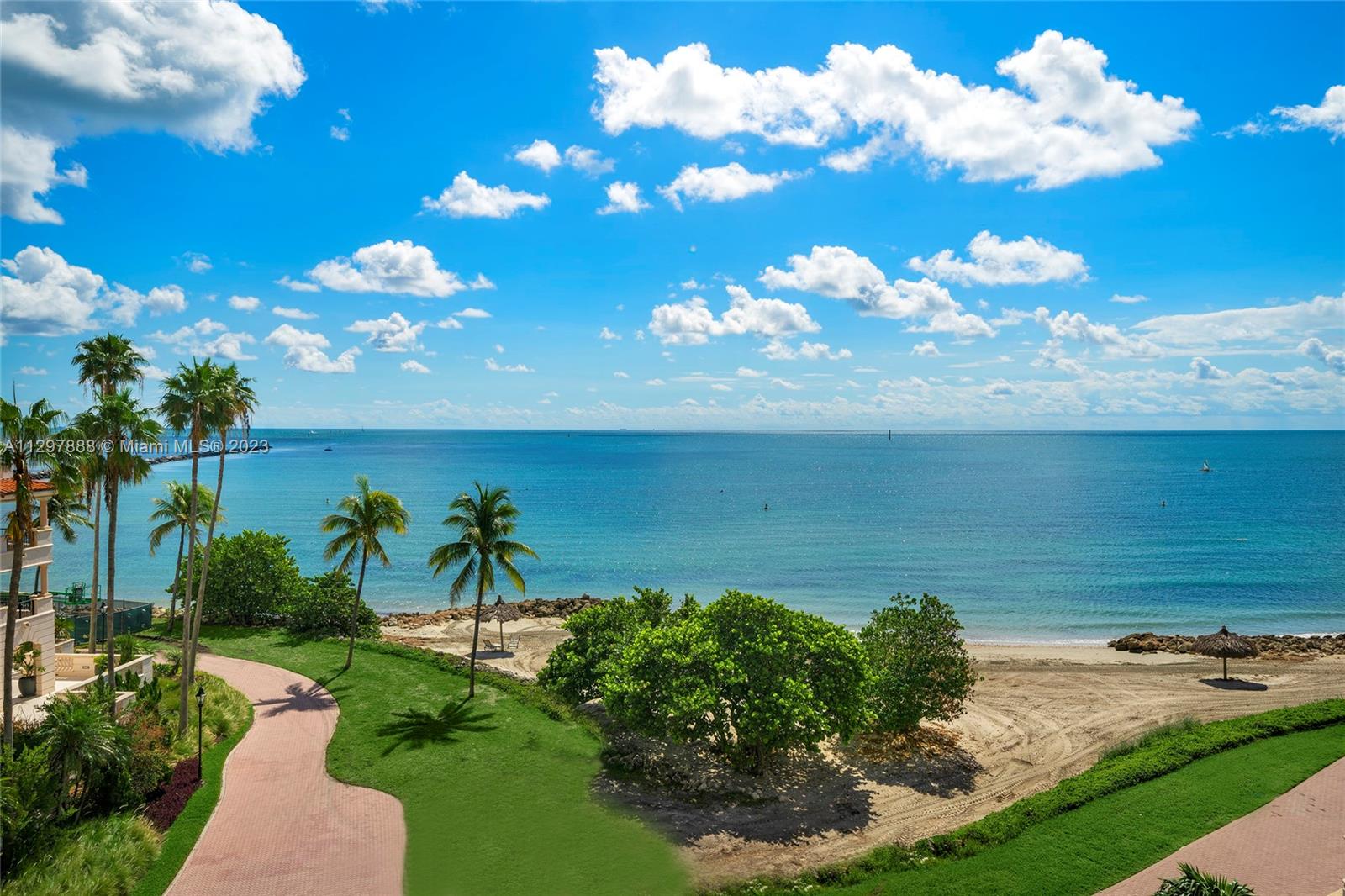 FISHER ISLAND - Residential