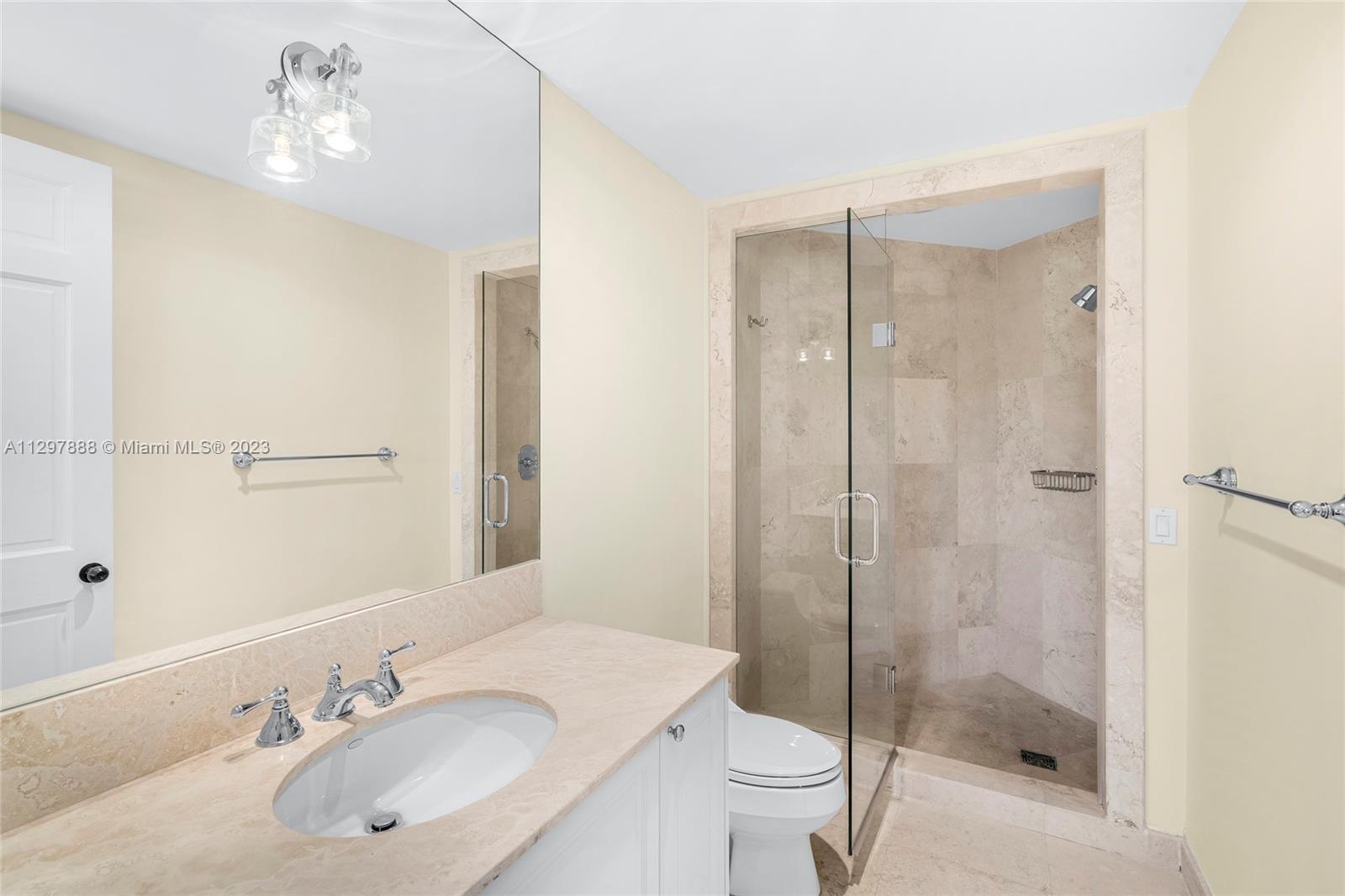 FISHER ISLAND - Residential