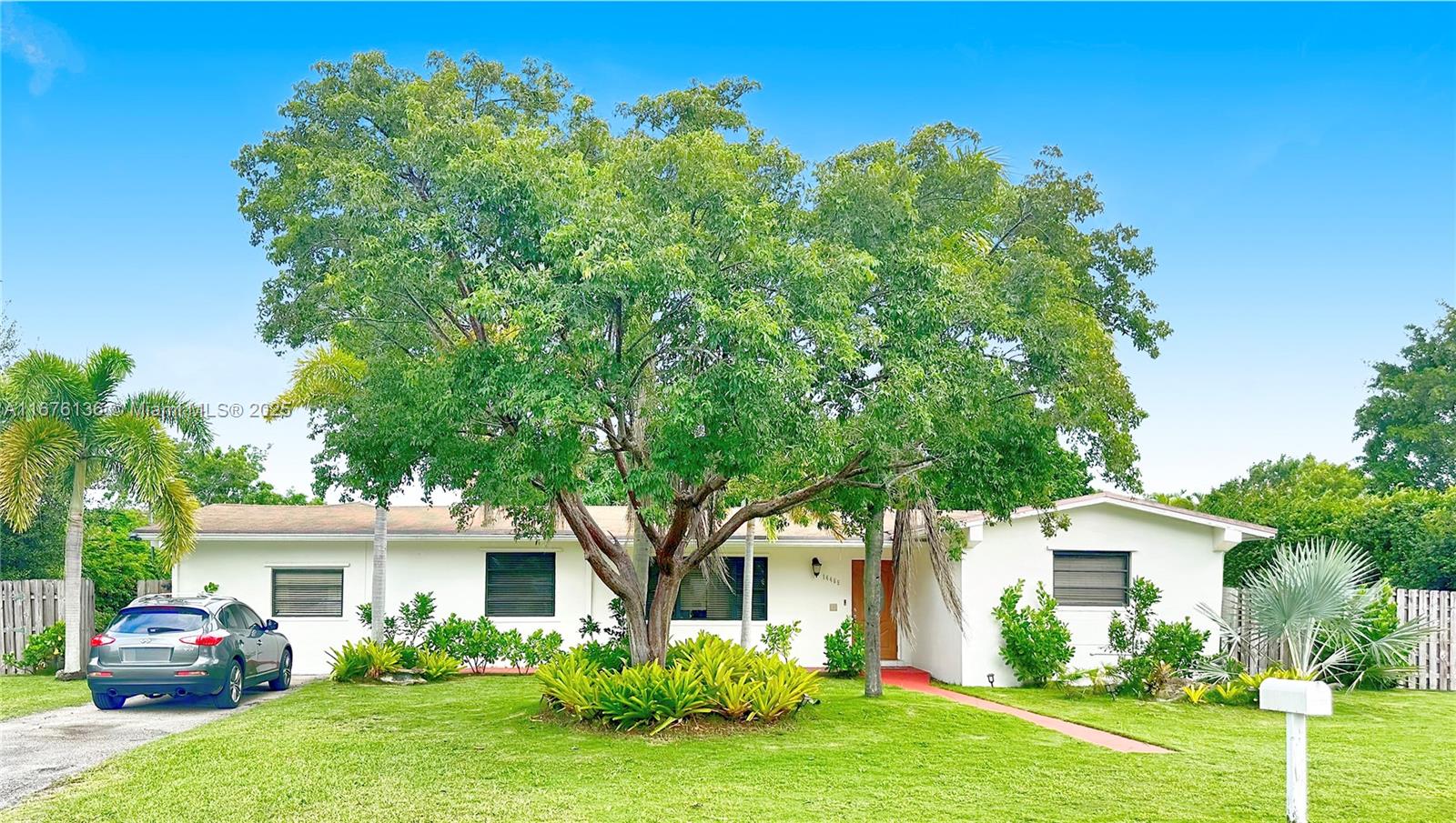UNIVERSITY PINES - Residential