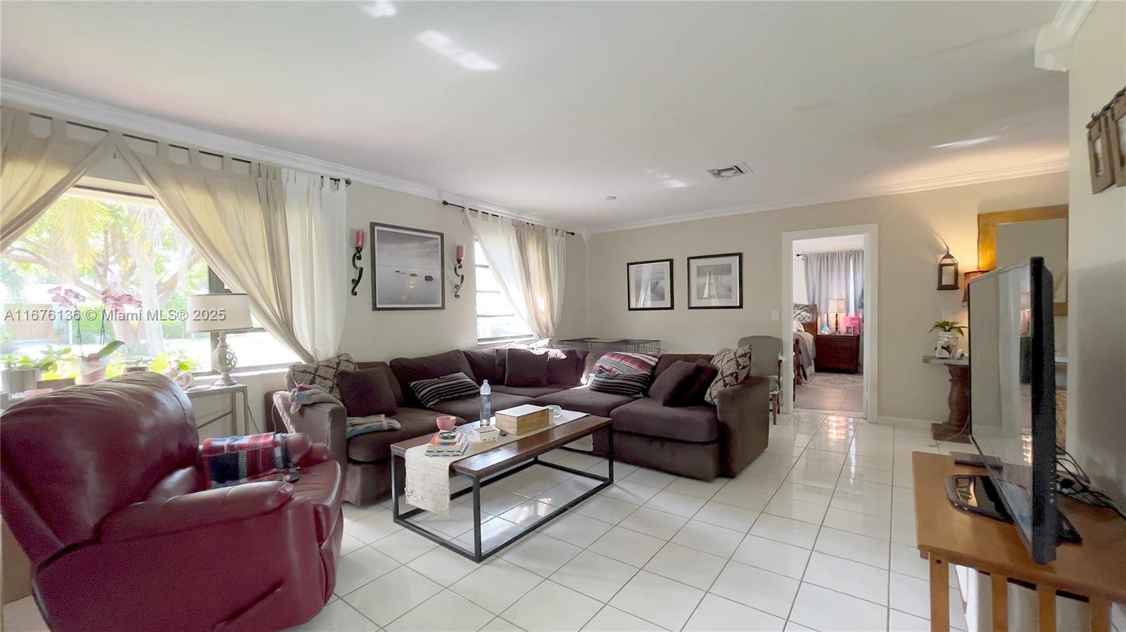 UNIVERSITY PINES - Residential