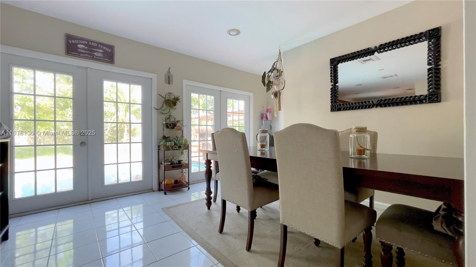 UNIVERSITY PINES - Residential