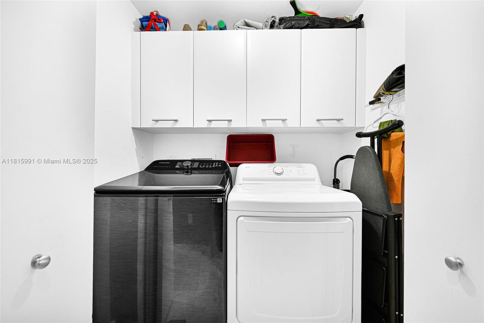 JADE OCEAN CONDO - Residential