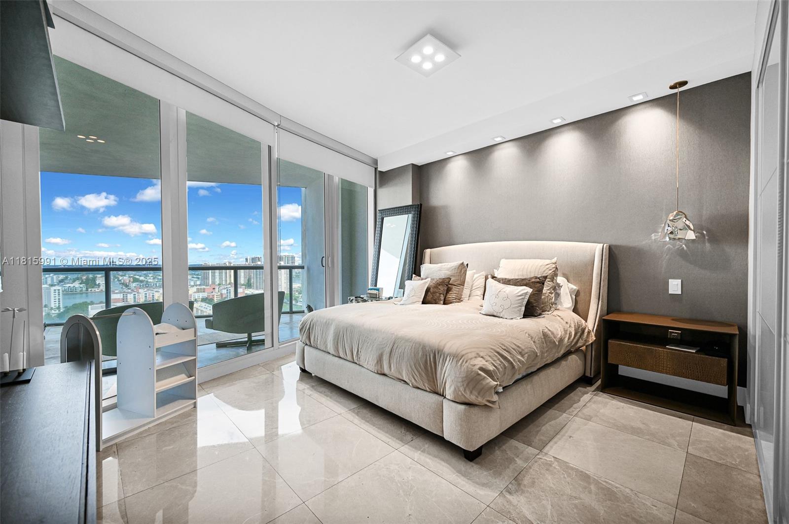 JADE OCEAN CONDO - Residential