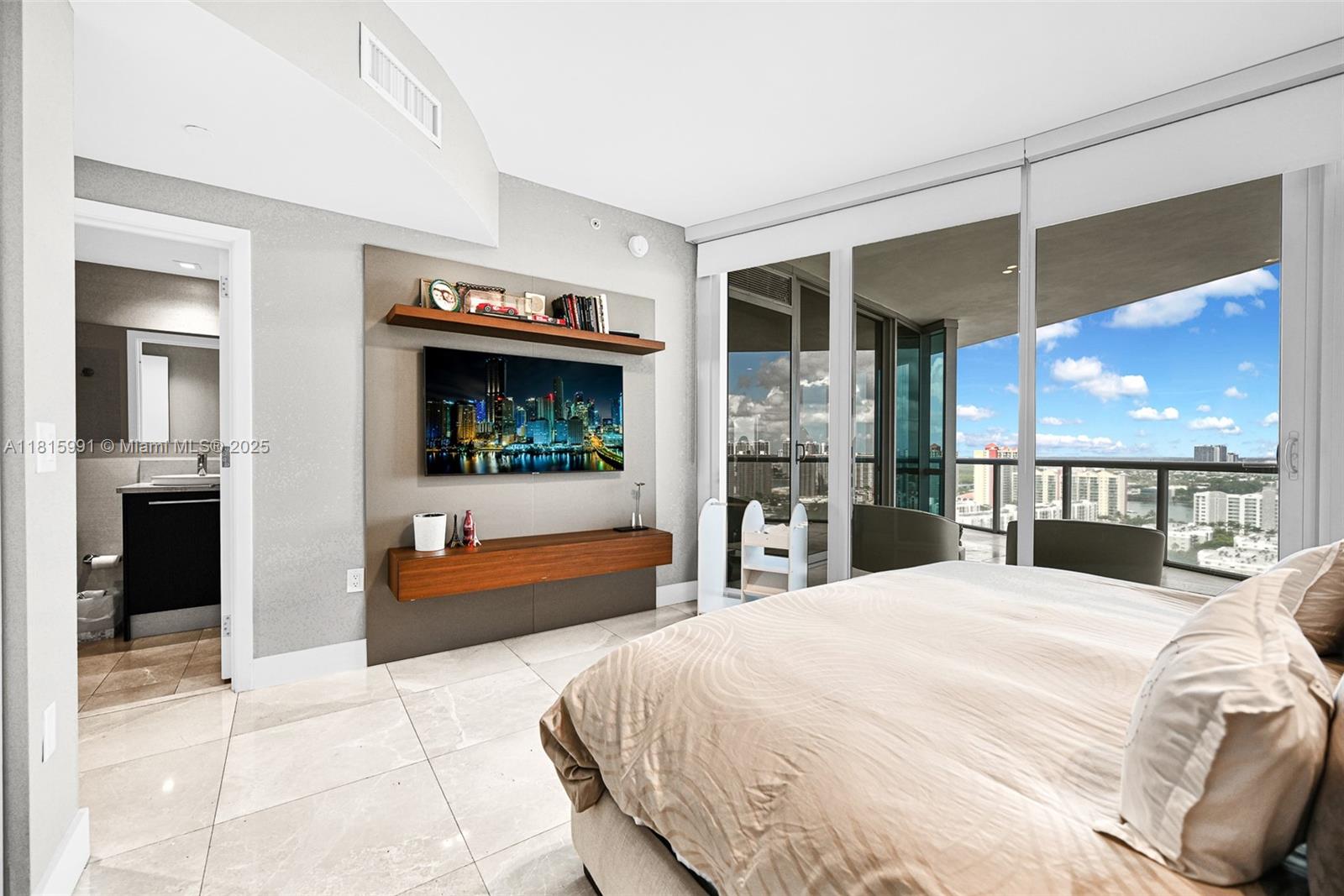 JADE OCEAN CONDO - Residential