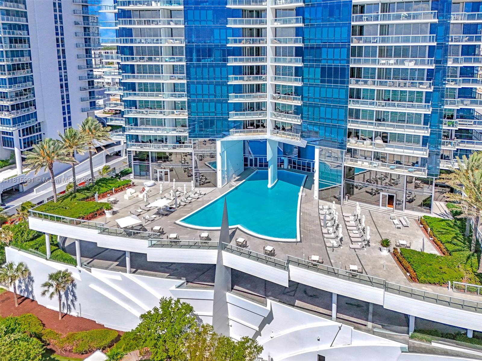 17121 Collins Ave 2304