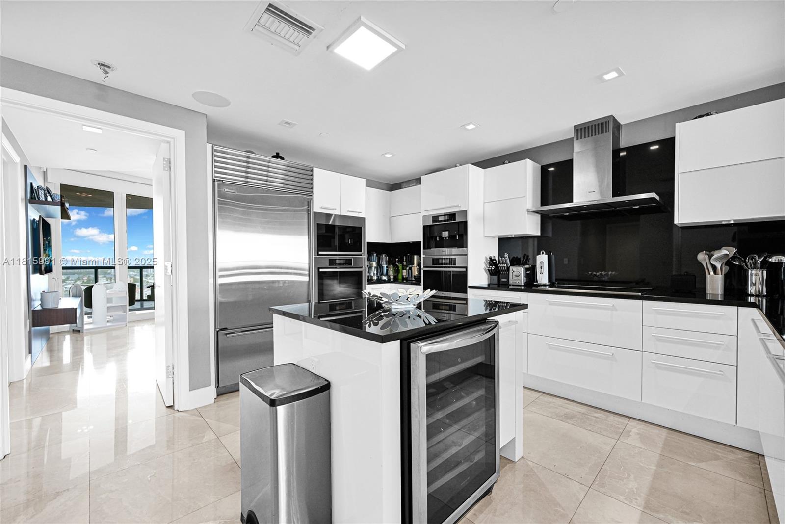 JADE OCEAN CONDO - Residential