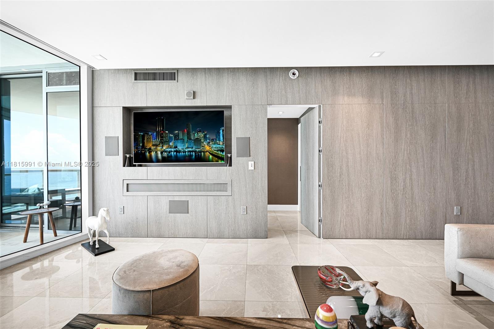 JADE OCEAN CONDO - Residential