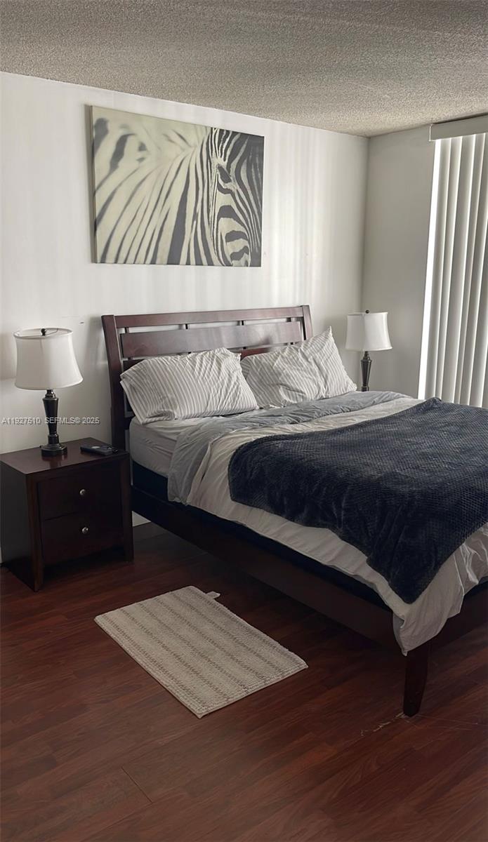 COMMODORE PLAZA CONDO - Residential Lease