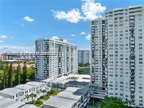 COMMODORE PLAZA CONDO - Residential Lease