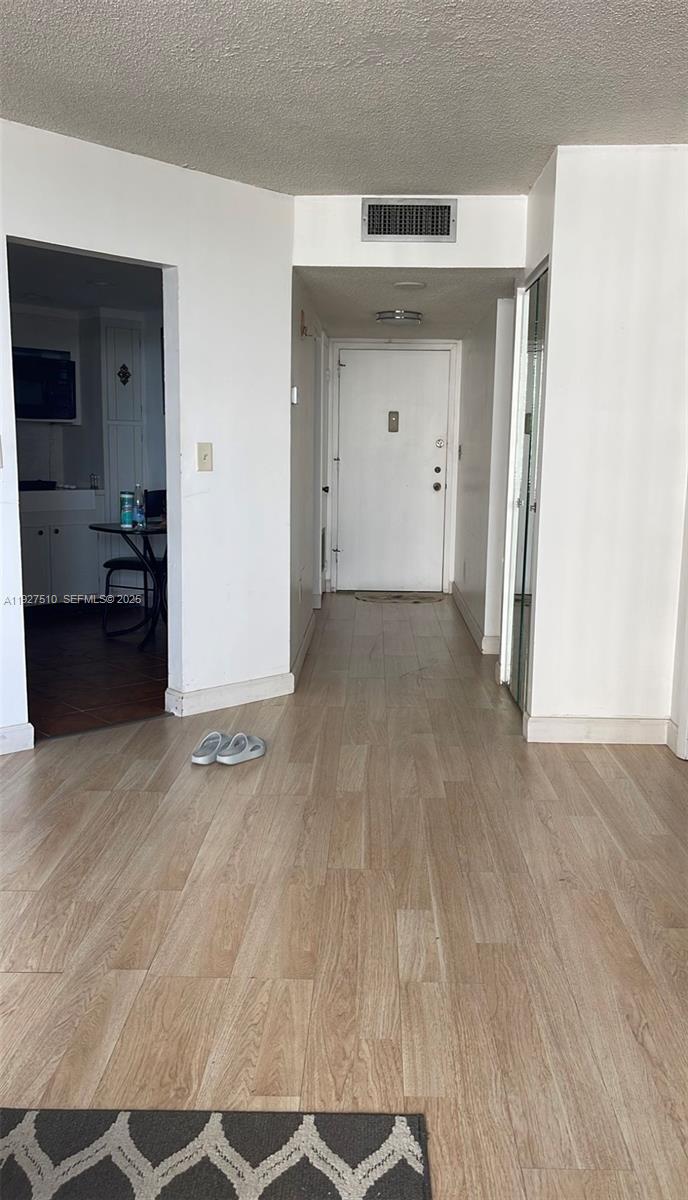 COMMODORE PLAZA CONDO - Residential Lease