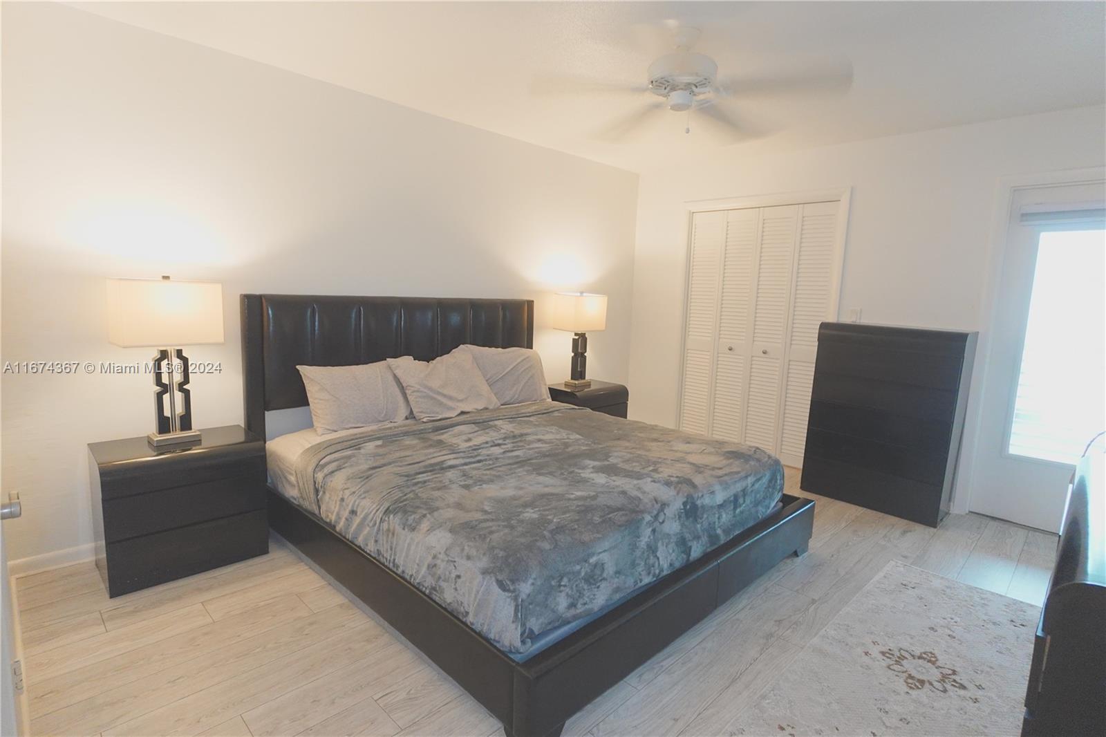 HAMPSHIRE ARMS CONDO APTS - Residential