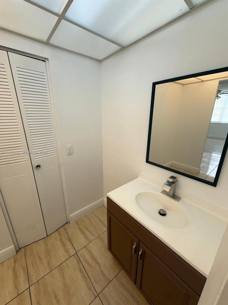 CRESTVIEW TOWERS CONDO - Residential Lease