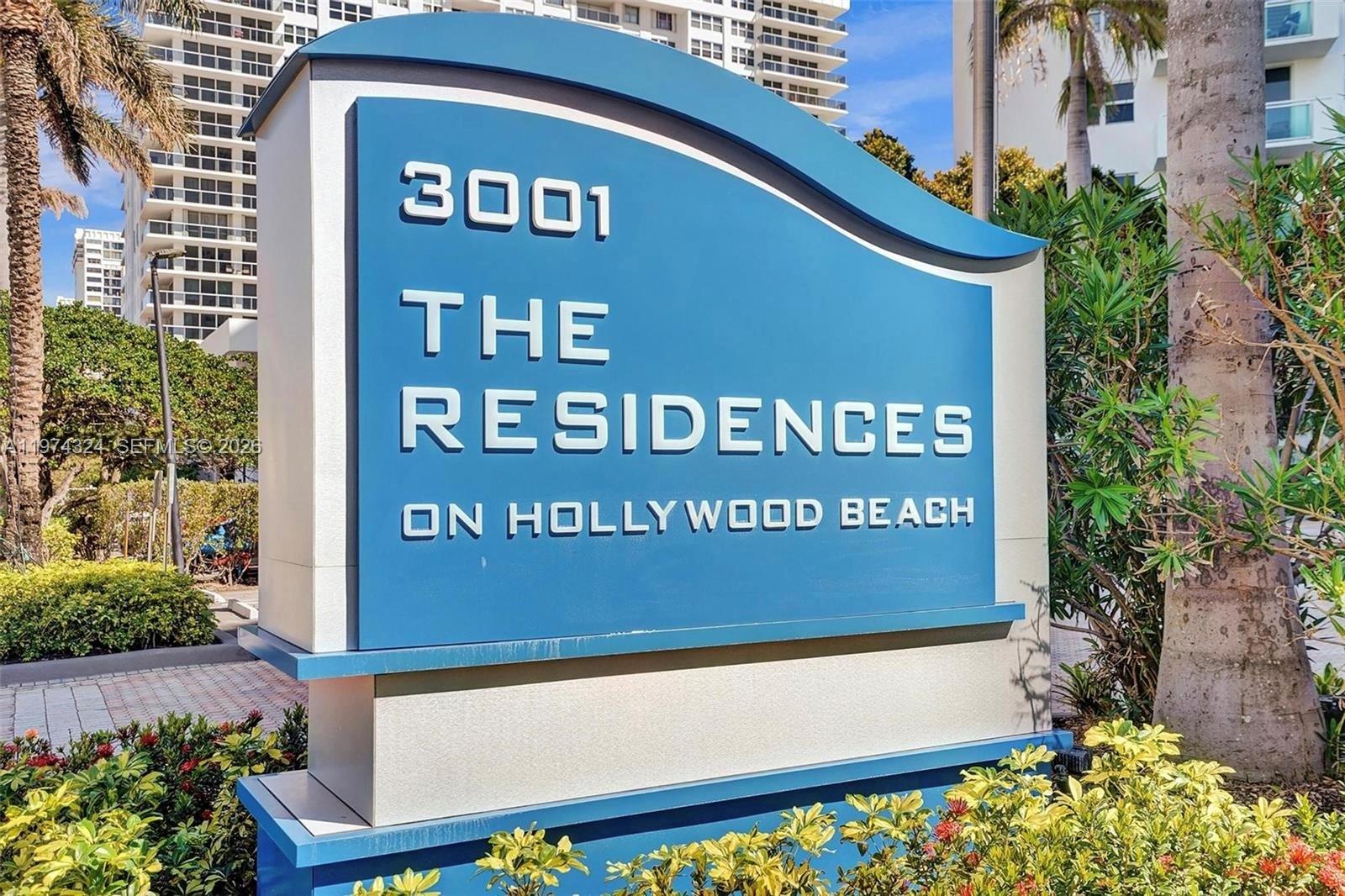 RESIDENCES ON HOLLYWOOD B - Residential Lease